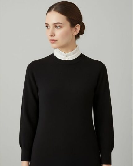 Pleated collar insert in white – women’s layering accessory