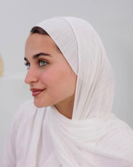 Kuwaiti Hijab set – Soft Shimmer Fabric