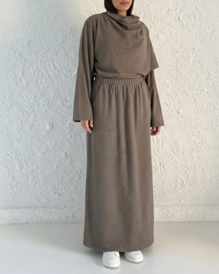 Gokh co ord set with attached shawl for modest winter wear